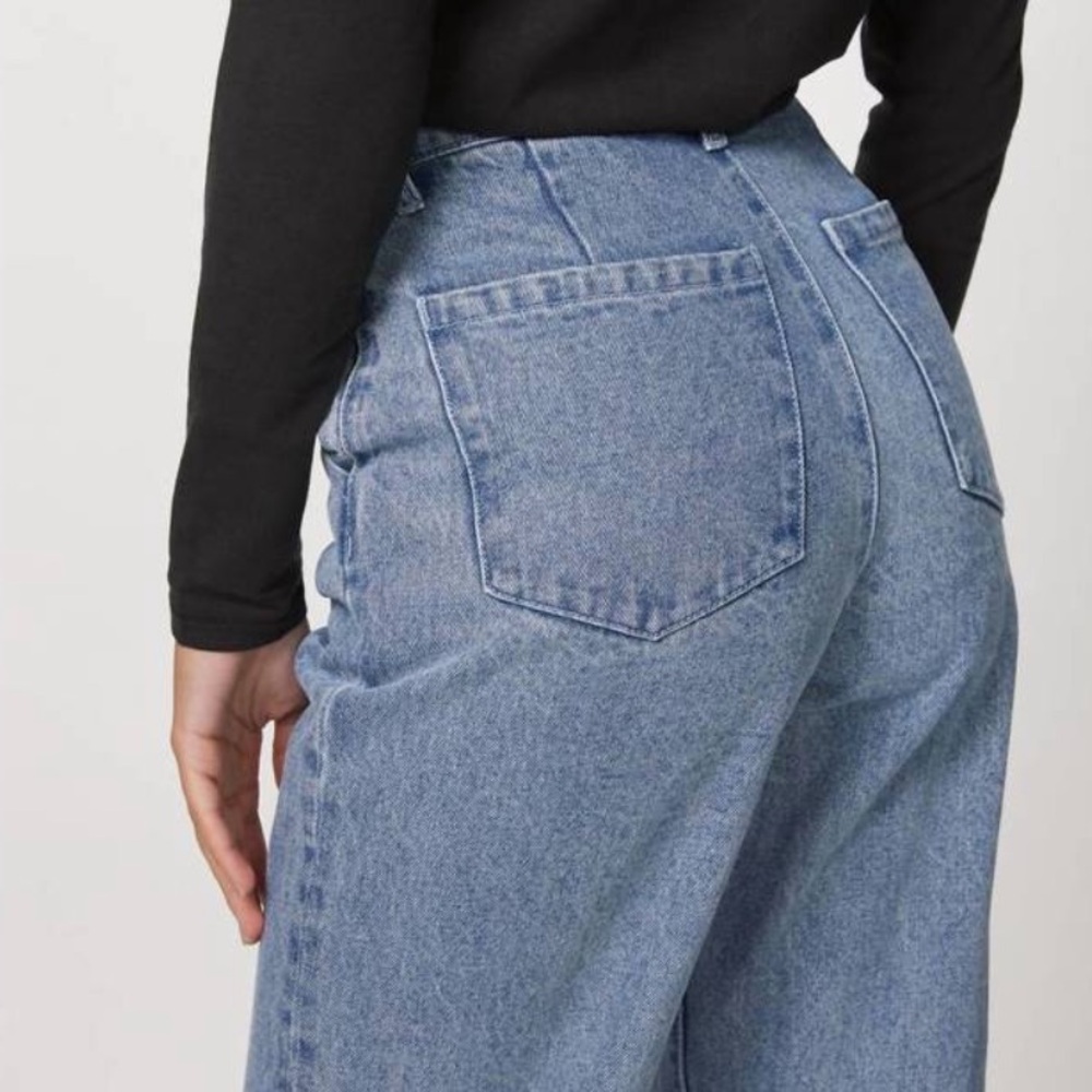WEWOREWHAT Mom Jeans - Picture 9 of 9